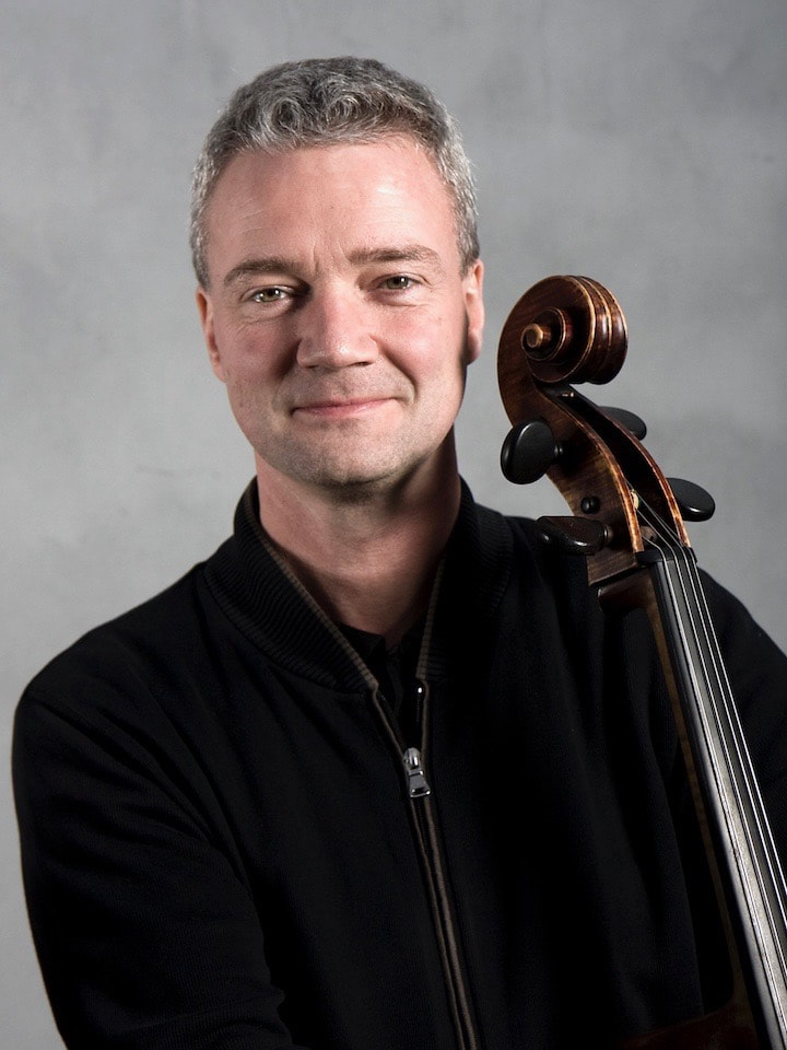 Henrik Brendstrup (Cello/Denmark)
